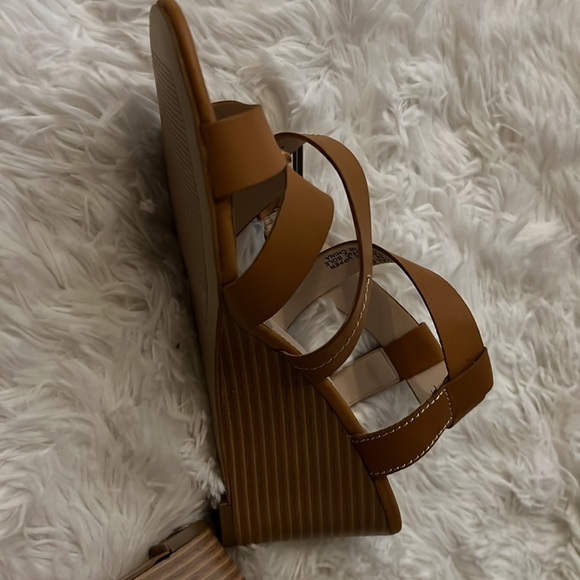 Wedge Sandal - camel color - Picture 4 of 6